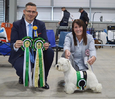 BCC and BIS Ch Burneze Our Marnie